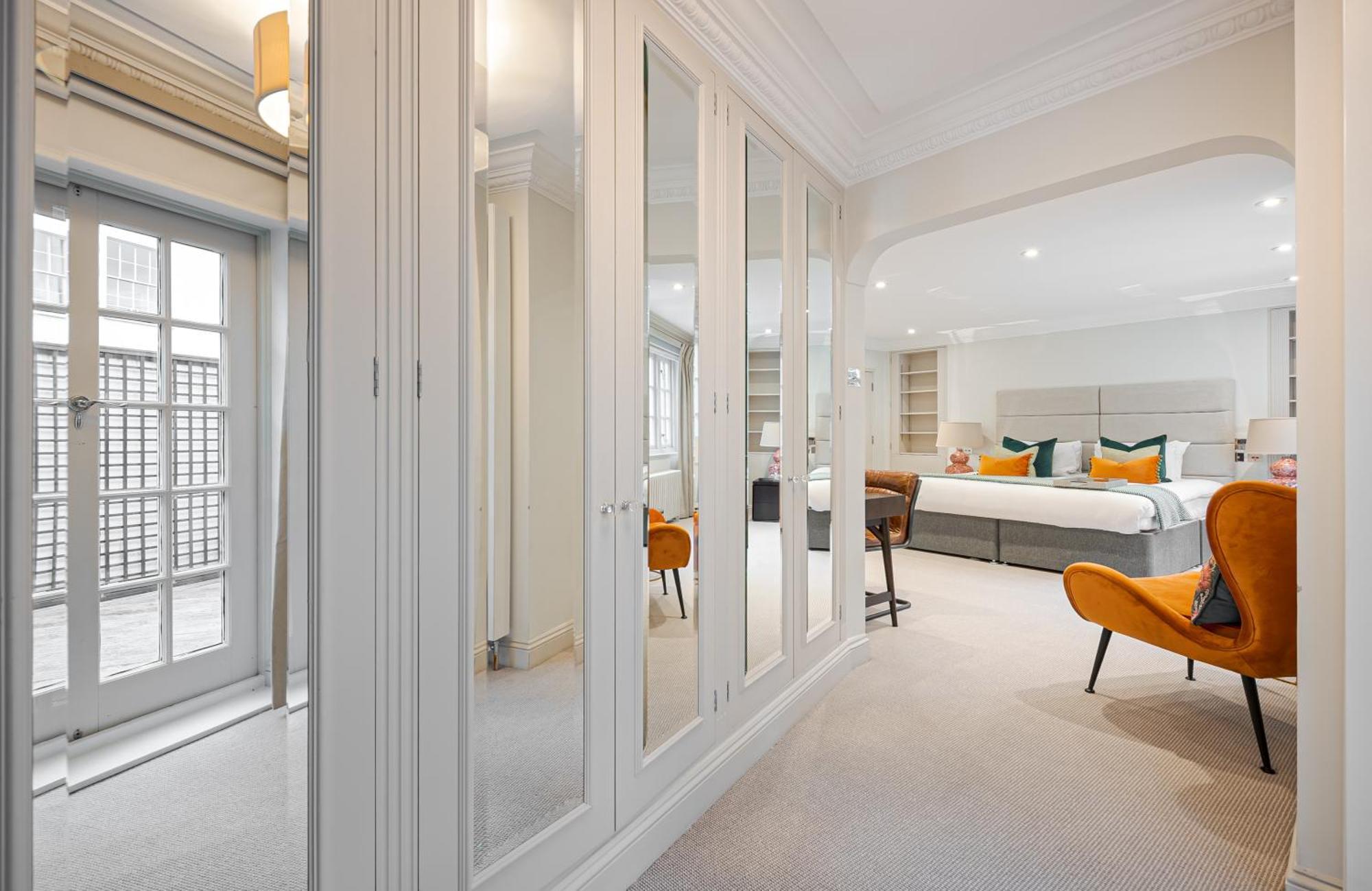 Modern 3 Bedroom Luxury House With Garage In Central Лондон Экстерьер фото